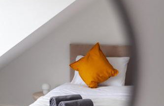 Arte Stays Serviced Houses Stratford - 3 Bedrooms 2 Bathrooms Houses London, Stratford, Maryland, Free Parking, Garden, Weekly or Monthly Stays - up to 8 guests - Foto 45