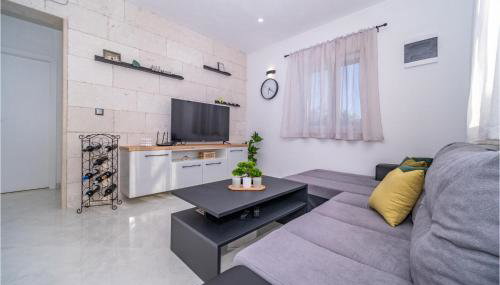 Lovely Home In Pucisca - Praznica - Foto 4