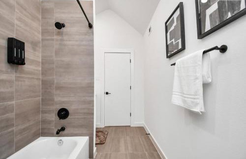 Lux Reverie Townhouse- Med Center- Downtown HTX - Foto 39