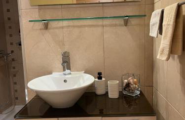 Cozy ground floor studio near metro! - Foto 7