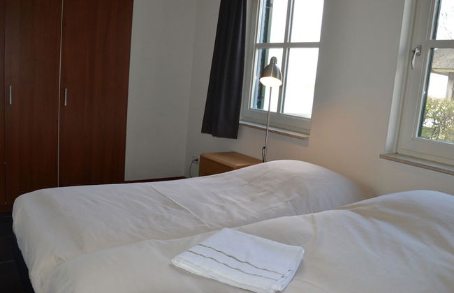 Stylish Thatched Villa with 2 Bathrooms near Giethoorn - Photo 2