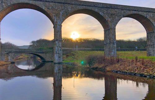 Spacious 2 Bedroom Home in Picturesque Cullen - Foto 25