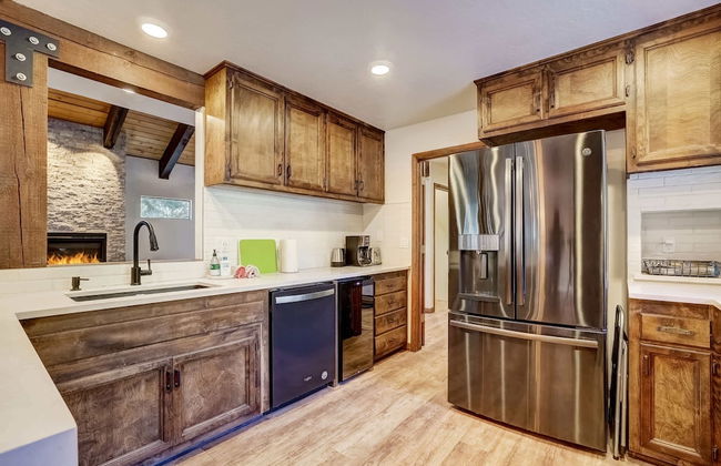 Singing Pines in Marla Bay - Walk to Lake! - Foto 13