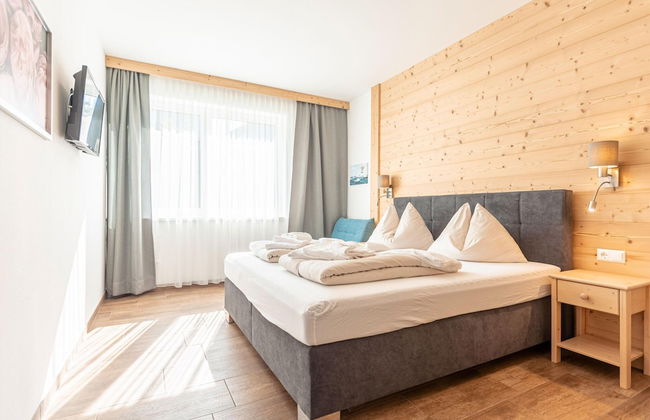 Beautiful Holiday Home With Sauna Near St Lambrecht Directly on the Slopes - Photo 4