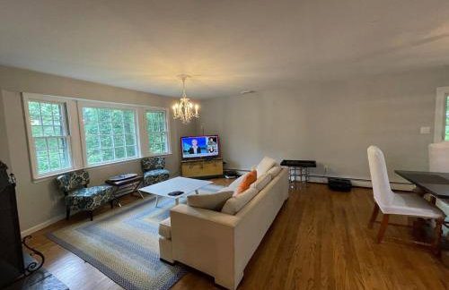 Lovely, spacious Hamptons house on quiet street - Foto 21