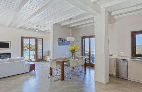 Villa Faros Vourkari Kea with private pool and stunning views - Foto 1