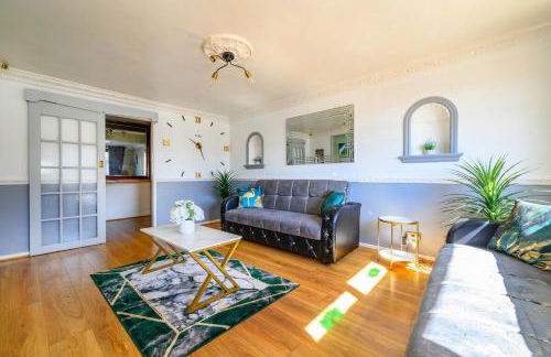 51VL For your Stylish and Relaxed Stay with Free Parking and Free WiFi - Foto 43