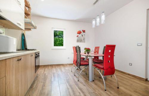 Villa Viktoria with private swimming pool - Photo 16