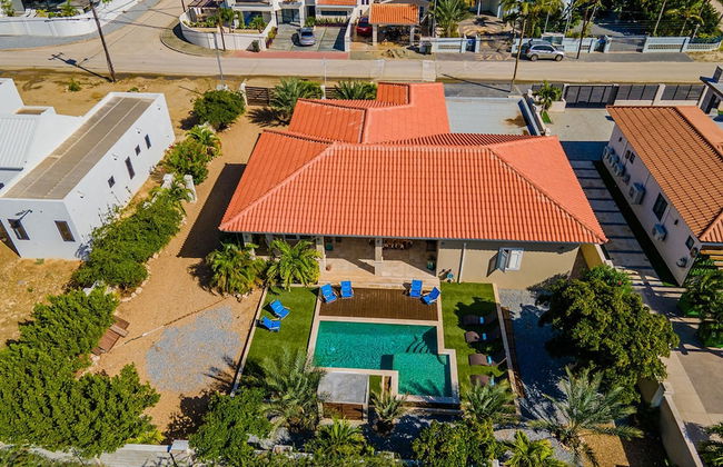 Amazing 4BR 3BA Villa Palm Beach w NEW Pool - Foto 36