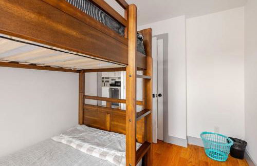 Stylish 3BR Home Near NYC in Perfect Location - Foto 13