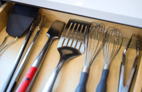 Two Townhomes - Hot Tubs and Rooftop Balconies - Foto 62