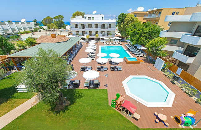 Sunny Days Hotel Apt - Photo 107