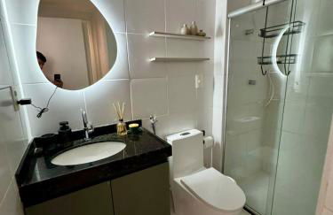 Aconchegante, completo e ótima localização - Foto 12