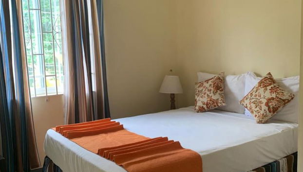 2-bedroom Apt - Enjoy 7 miles of White Sand Beach! 2 Apts by RedAwning - Foto 2, Habitación