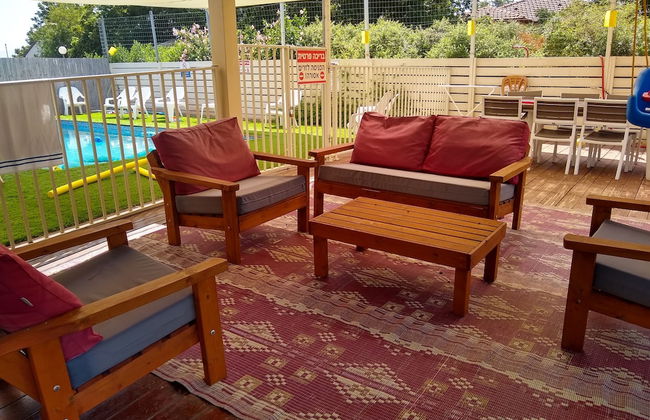 Villa BaGalil 5BR Retreat by Sea N' Rent - Foto 41