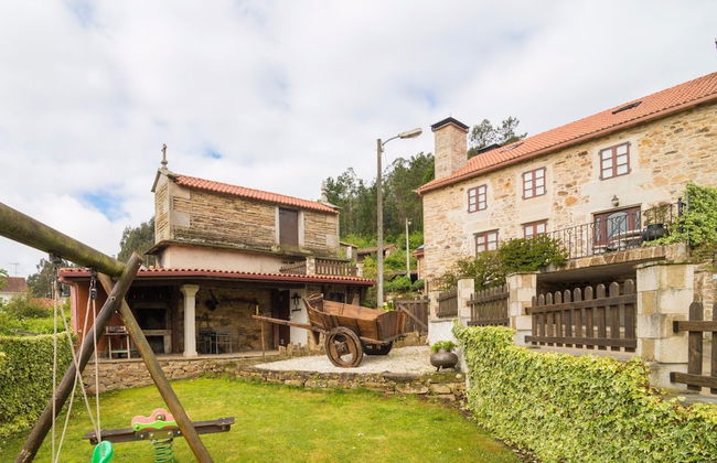 Casa de Verdes - In Cabana de Bergantinos - Photo 1