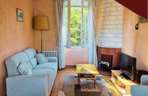 VILLA ANNEE 30 Rénovée ,Terrasse et Jardin - Foto 5