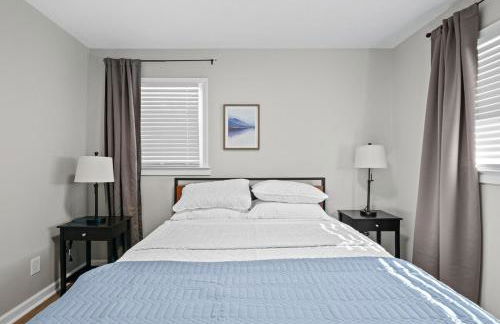 Sleek 3 BR home with self check in Private! - Foto 10