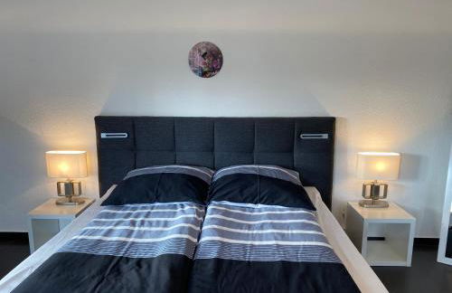 Preiswertes stilvolles Zimmer im privaten Haus mit großem schönem modernem Gemeinschaft Badenzimmer - Foto 48