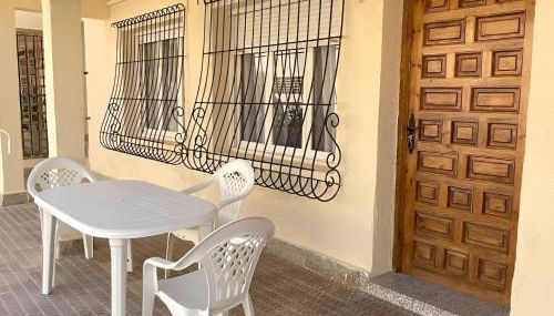 Disfruta frente al mar, a 50 metros, y desconecta - Foto 2