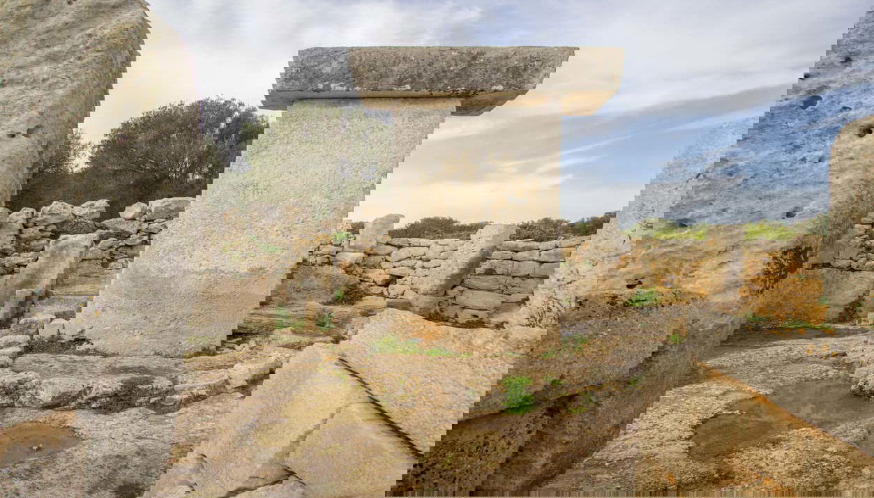 Visitando el yacimiento de Torralba d’en Salord