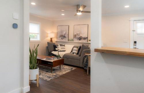 Shares Courtyard Luxury Apt - NEW! - Foto 3