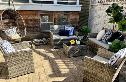 3 br Spacious Home in Ideal Location w Free Parking Back Yard Pets Welcome - Foto 10