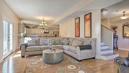 Huge Cozy Home with Many Bedrooms in Ivywild - Foto 5