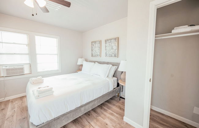 Spacious Cozy 6BR for 14- Lgbtq Friendly 2260 - Photo 37