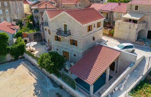 Luxury Stone Villa Nevija with heated pool - Photo 21