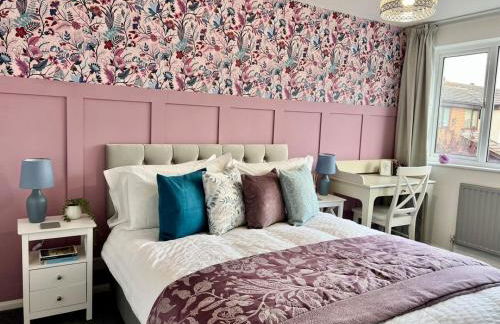 Families, Contractors - 3 Bedrooms - Garden - Fully equipped house - Foto 16