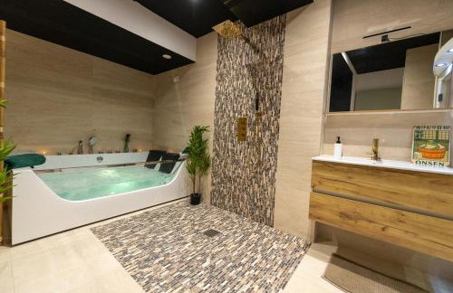 ZenKo Suite -Clim- Balnéo & Sauna privé - Hypercentre - Photo 19
