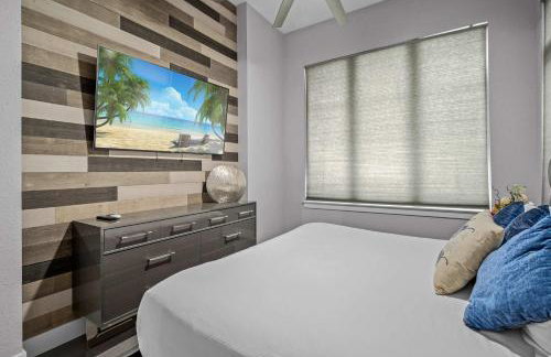 Luxury 6BR Villa w Pool & Cinema 4mi to Disney - Foto 49