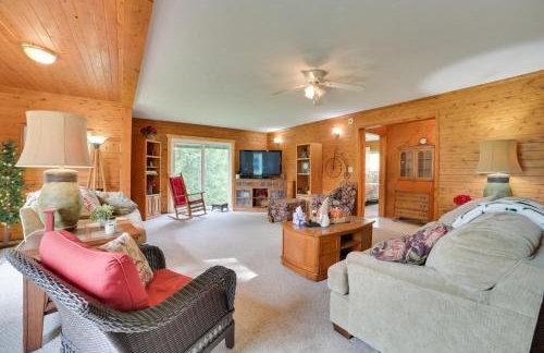 Pet Friendly Mullett Lake Home 3 Mi to Marina! - Foto 6