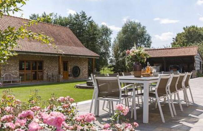 Quiet and Authentic Vacation Property With Pond - Foto 2