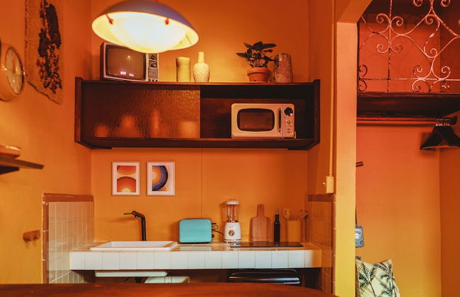 MOOD HAUS by DW - 70's Retro Stays - Photo 25