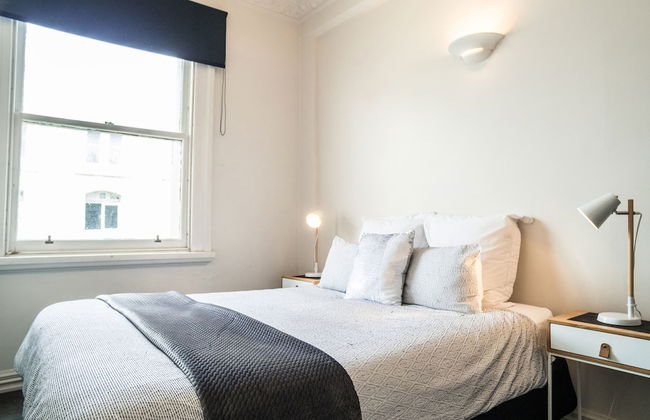 U Suites on Manners - Photo 10