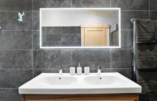 Croftner, Great Field Lodges - Hot Tub, Free WiFi & parking - Foto 14