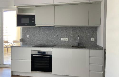 Relaxing modern beachfront apartment - amazing sea view - Photo 11