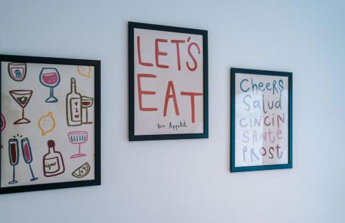 4BR Home for 8, Full Kitchen, Parking, WiFi in Northwich - Photo 46