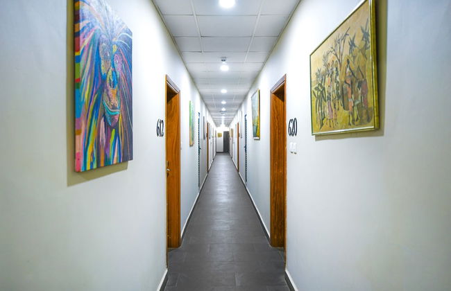 Boulevard Suites - Photo 29