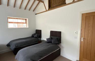 character filled barn renovation - Foto 24