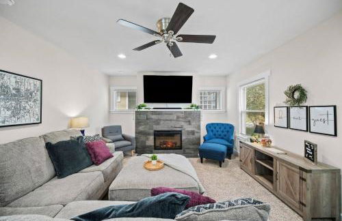 Ingersoll Immersion: Your Urban 4BR Retreat! - Foto 18