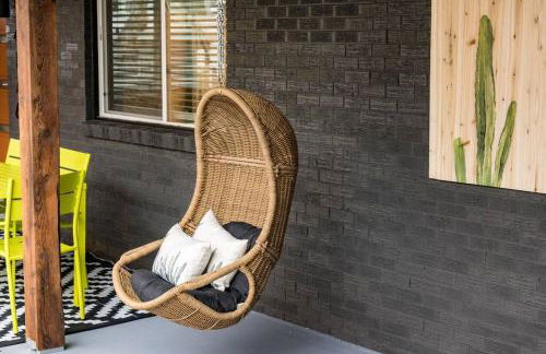 Wild West Disco Haus 2! New Hot Tub, Patio + Gym - Foto 12