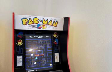 Modern Cabin with Arcade, Foosball Table and Fire Pit in Meadview, Arizona - Foto 31