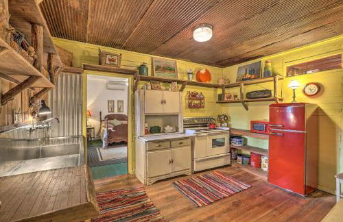 Rustic Cabin in the Woods: 2-acre Fishing Pond - Foto 16