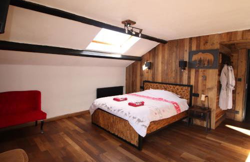Chalet le Chantelevent for 24 Guests - Slope Views, Pool & Jacuzzi - Foto 15