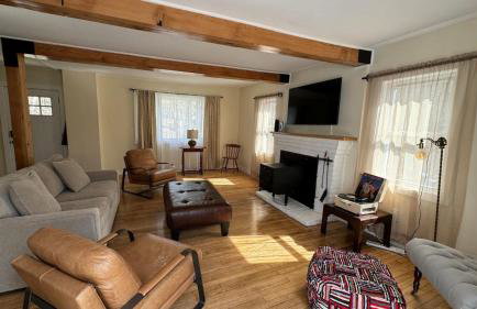 Dual-Home Berkshire Retreat Sleeps 16 - Foto 20
