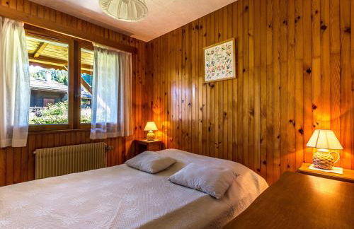 Rez de chalet calme avec terrasse - 2 chambres, proche pistes à La Clusaz - FR-1-437-10 - Foto 7