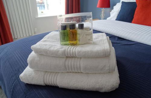 Elegant Windsor Flat - Short Walk to Windsor Castle, River Thames & Train Station - Foto 14